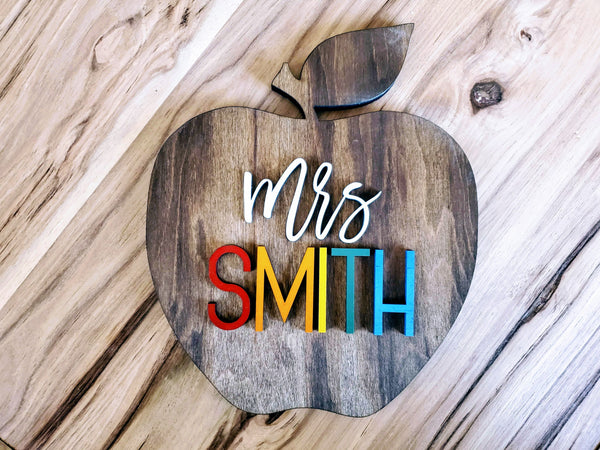DIY Teacher Gifts | DIY Teacher Apple Sign | DIY Teacher Gifts Thank You | DIY Teacher Appreciation Gift | Teacher Gifts Personalized Sign