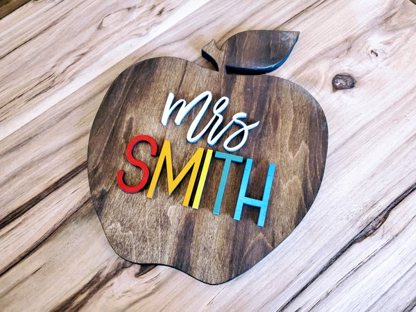 DIY Teacher Gifts | DIY Teacher Apple Sign | DIY Teacher Gifts Thank You | DIY Teacher Appreciation Gift | Teacher Gifts Personalized Sign