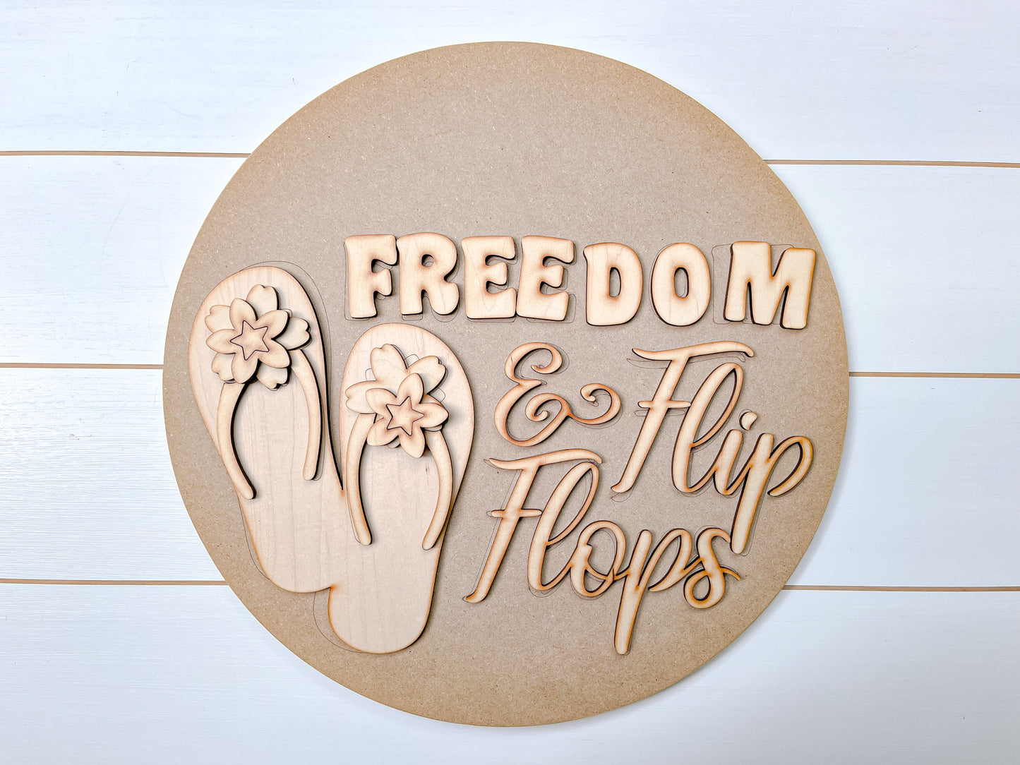 America Freedom and Flip Flops DIY Sign Kit | DIY Paint Party Set | Patriotic Decor | Round Door Hanger Sign | Patriotic Door Hanger