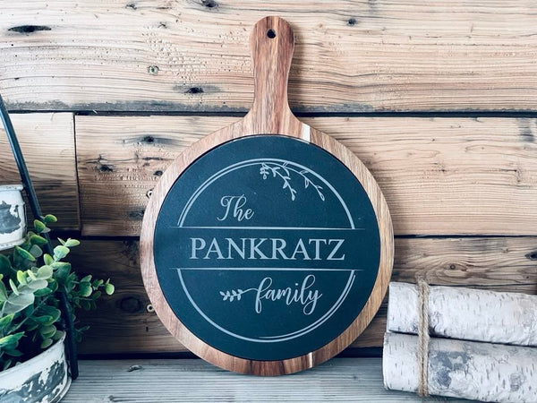 Personalized Round Acacia Wood/Slate Serving Board with Handle | Farmhouse Kitchen Decor | Cutting Board Wall Decor