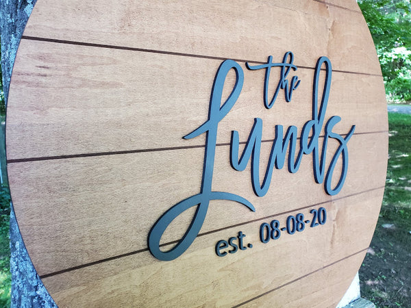 Round Shiplap Guestbook with Last Name and Date