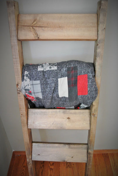 Distressed Rustic Farmhouse Wooden Blanket Ladder
