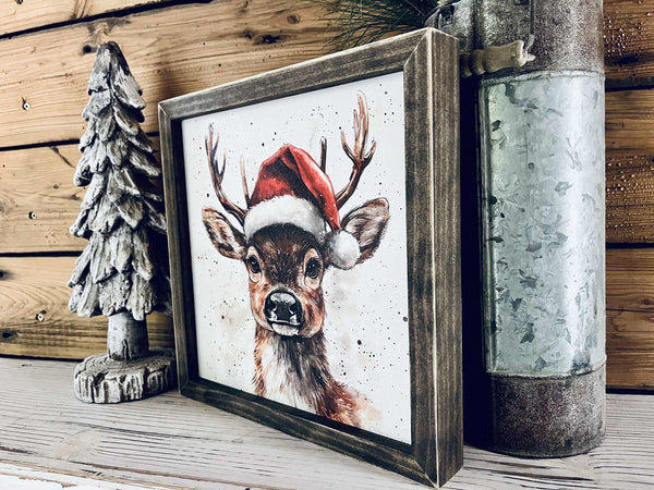 Cute Deer with Santa Hat Christmas Sign – Farmhouse Holiday Wall Décor