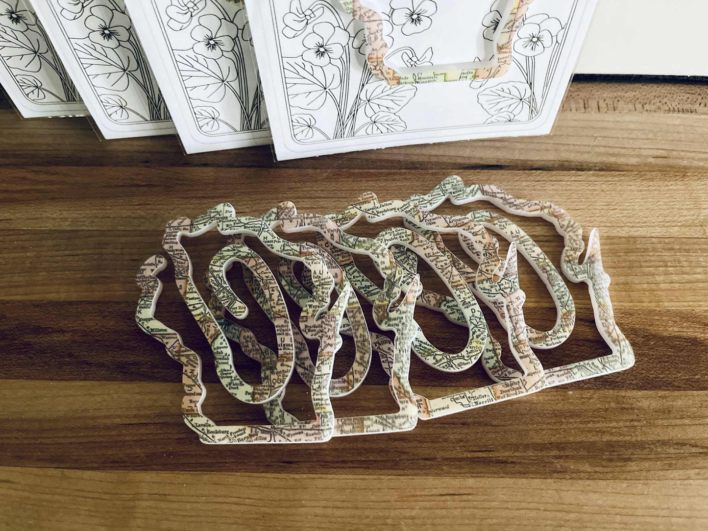 Wisconsin Map Acrylic Bookmark – UV Printed State Shape Bookmark | 1/8" Thick Clear Acrylic | Wisconsin Travel Gift | Vintage Map Souvenir | Wisconsin Reader Gift | Wisconsin State Outline Bookmark