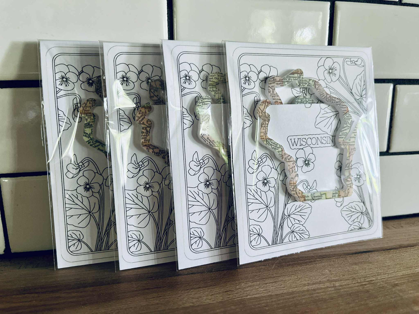 Wisconsin Map Acrylic Bookmark – UV Printed State Shape Bookmark | 1/8" Thick Clear Acrylic | Wisconsin Travel Gift | Vintage Map Souvenir | Wisconsin Reader Gift | Wisconsin State Outline Bookmark