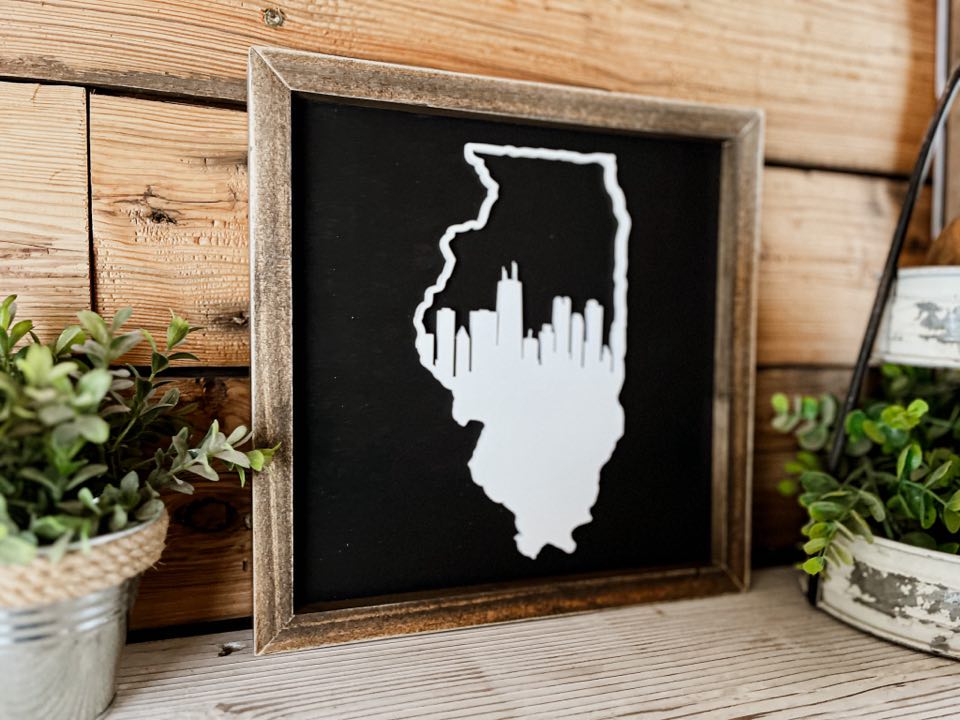Illinois Sign with Chicago Skyline 3D Cutout