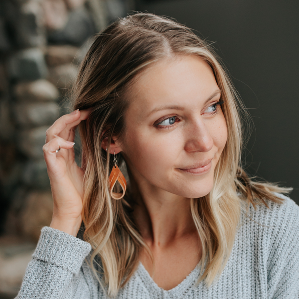 Handcrafted Full-Grain Leather Double Hoop Earrings: Natural