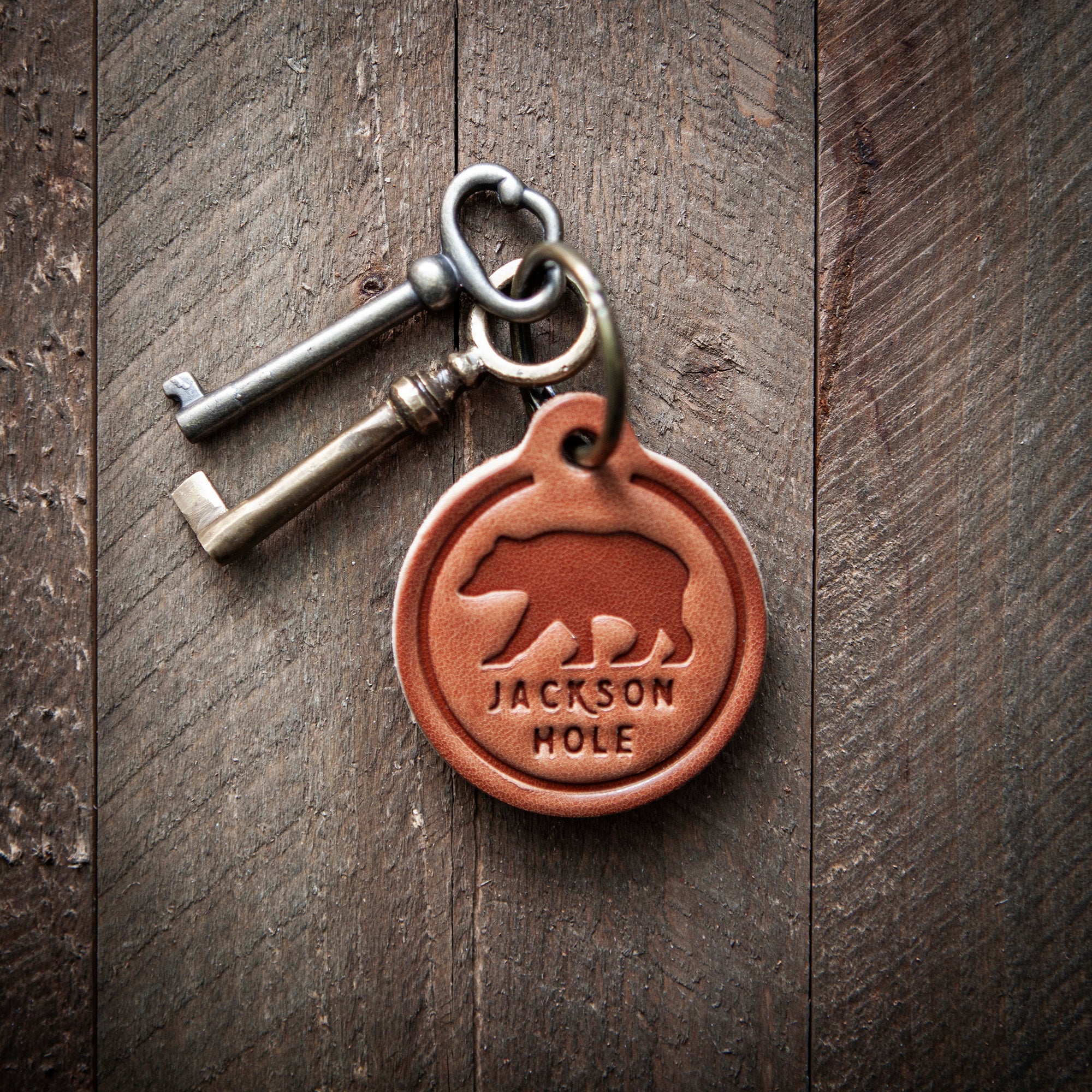 Jackson Hole Bear Leather Keychain Circle Style