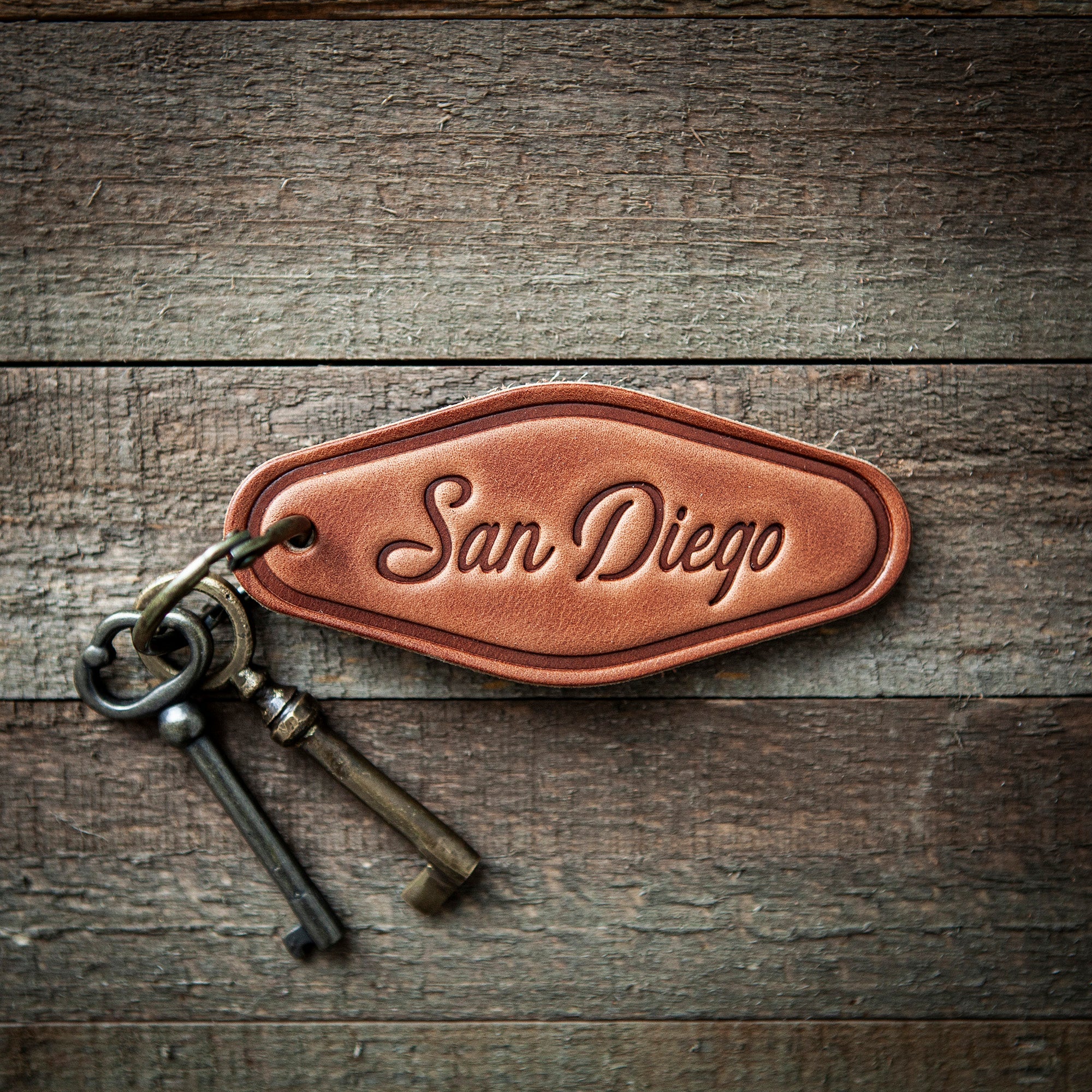 San Diego California Script Leather Keychain Motel Style