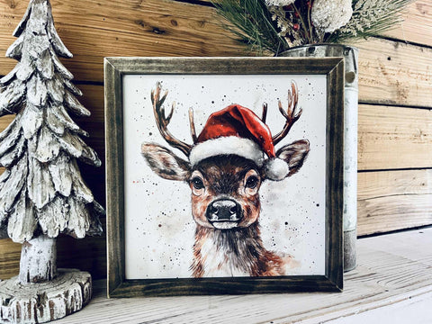 Cute Deer with Santa Hat Christmas Sign – Farmhouse Holiday Wall Décor
