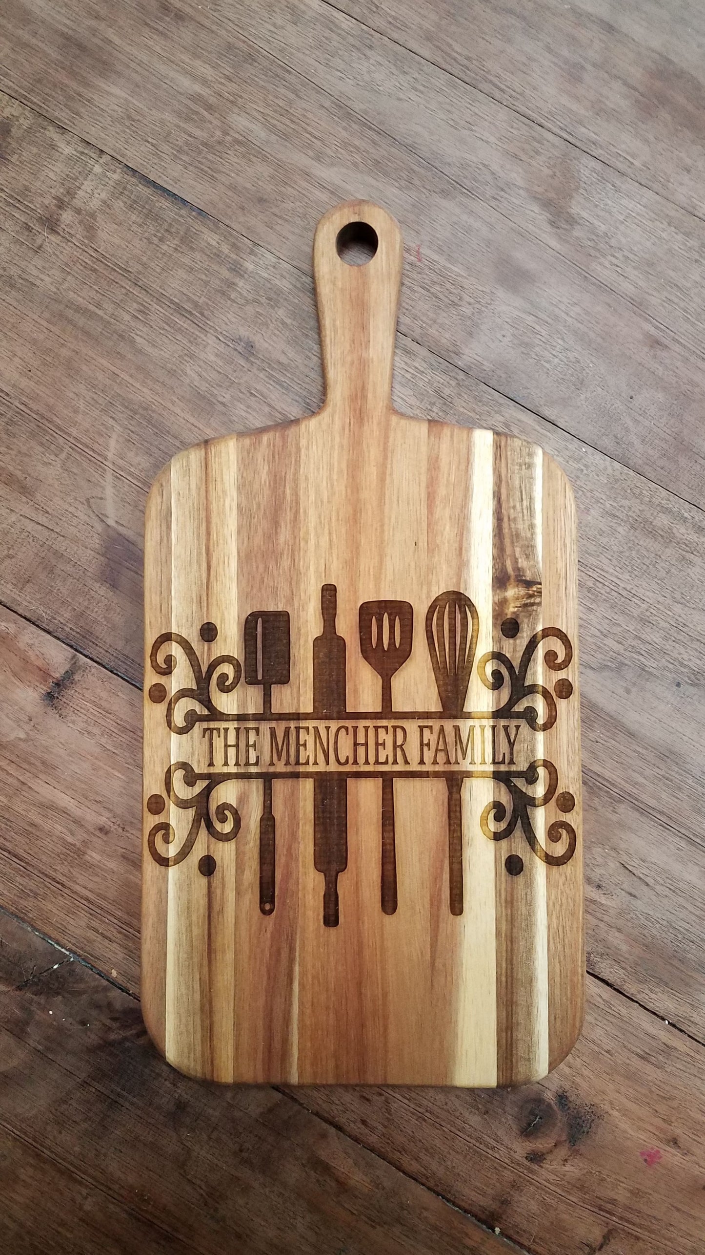 Personalized Engraved Acacia Wood Cutting Board | Farmhouse Kitchen Decor