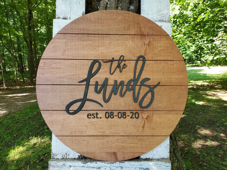 Round Shiplap Guestbook with Last Name and Date