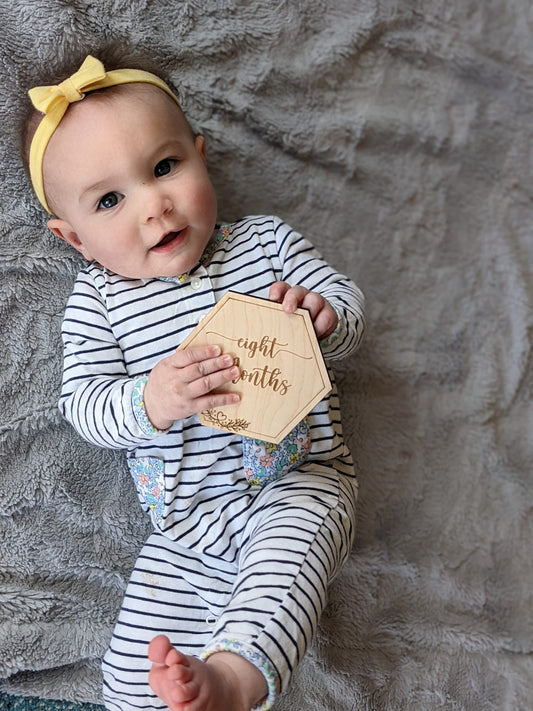 Monthly Milestone Discs for Baby Photos | Monthly Milestone Marker | Wood Month Sign