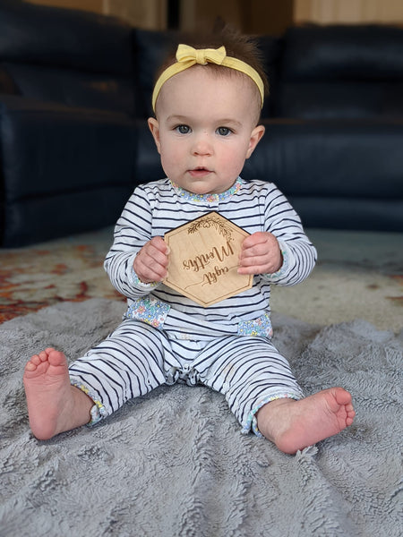 Monthly Milestone Discs for Baby Photos | Monthly Milestone Marker | Wood Month Sign